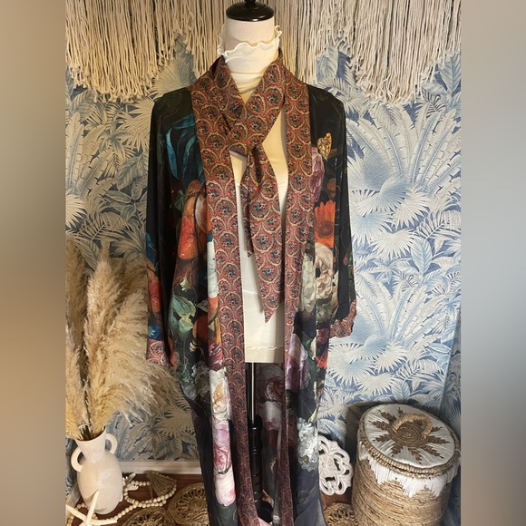 ⭐️Back in Stock⭐️Flight of Fancy Vintage Art Boho Long Duster - Picture 15 of 15
